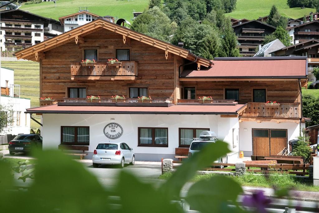 Intown Apartment Schmiede Saalbach-Hinterglemm Exterior photo