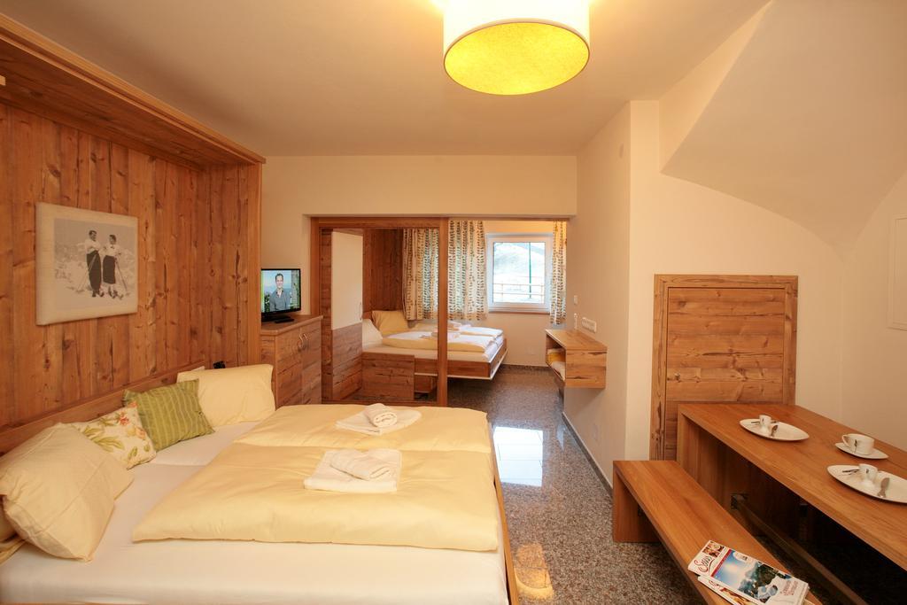 Intown Apartment Schmiede Saalbach-Hinterglemm Exterior photo