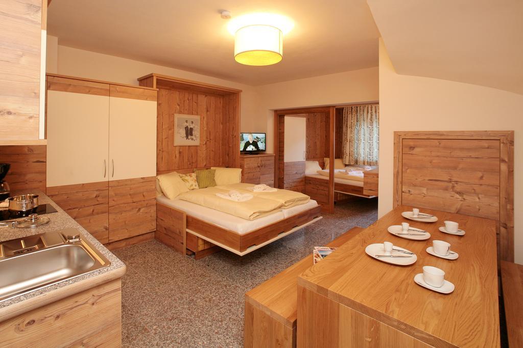 Intown Apartment Schmiede Saalbach-Hinterglemm Exterior photo